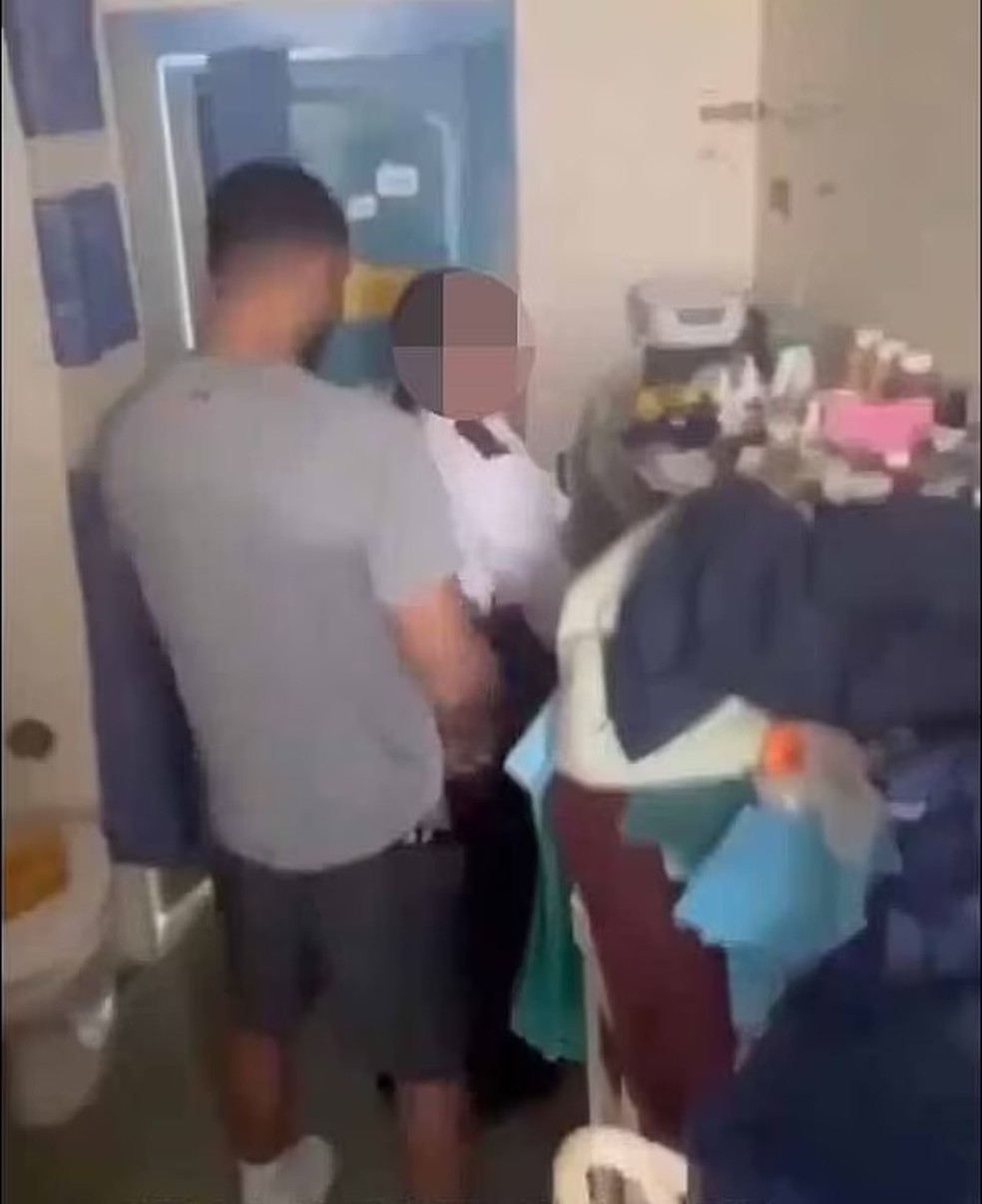 Brasileira que trabalhava em presídio é presa após filmar sexo com detento, diz imprensa britânica. — Foto: Reprodução