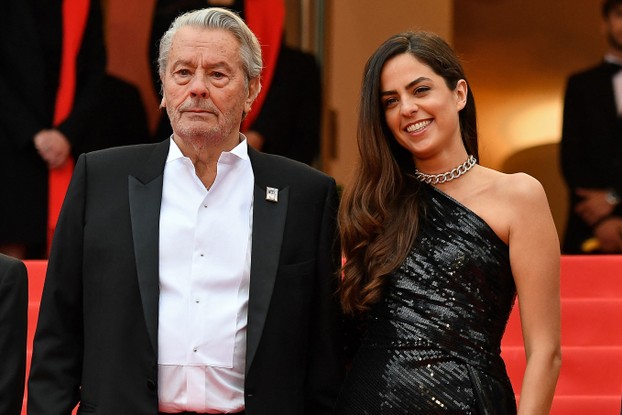 Alain Delon e a filha Anouchka no Festival de Cannes em 2019