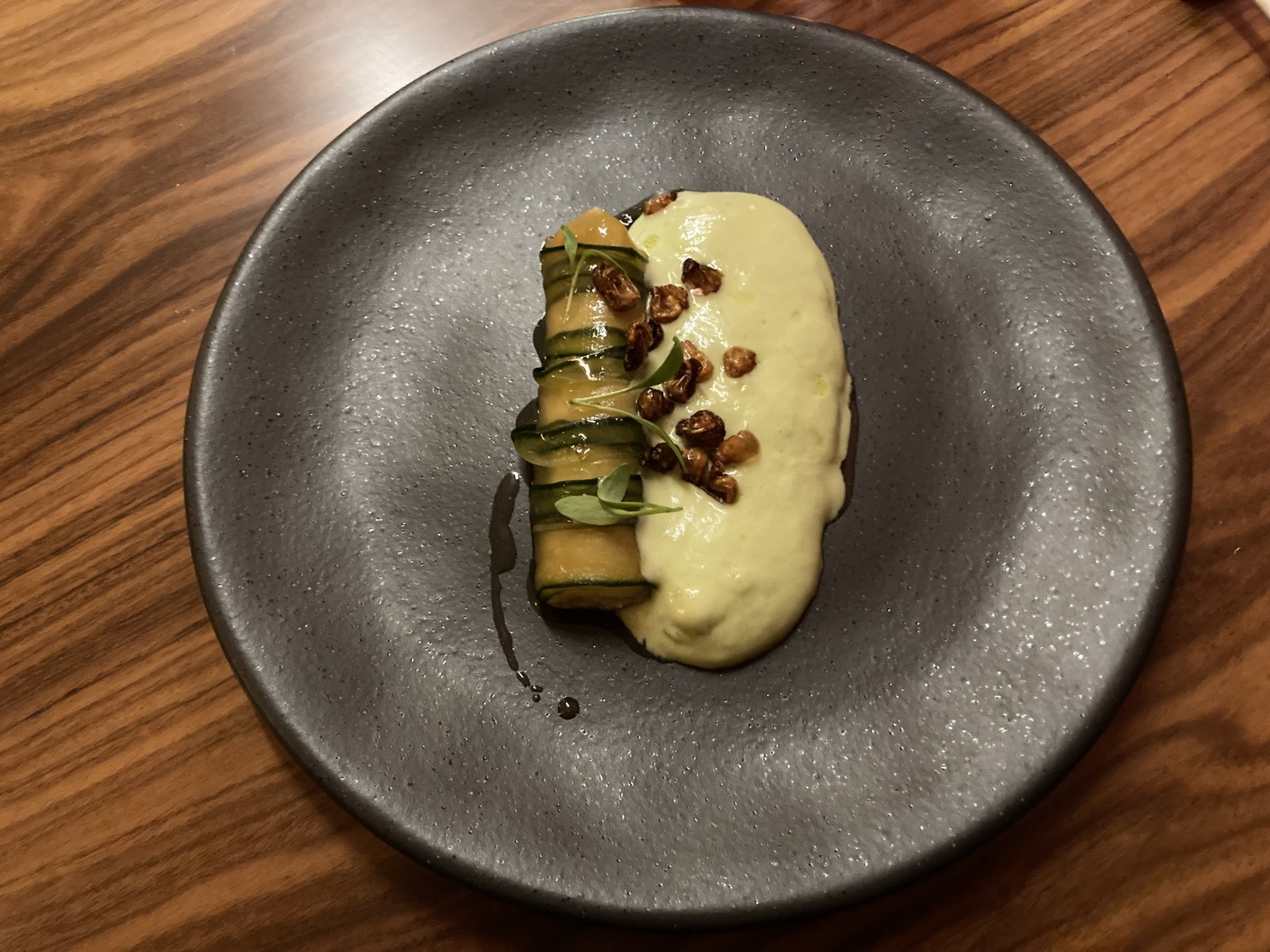 Uma delas é o Mira Mira by Ricardo Costa, novo restaurante do estrelado chef português, que conta com um menu degustação 'cosmopolita' — Foto: Anna Luiza Santiago / O Globo