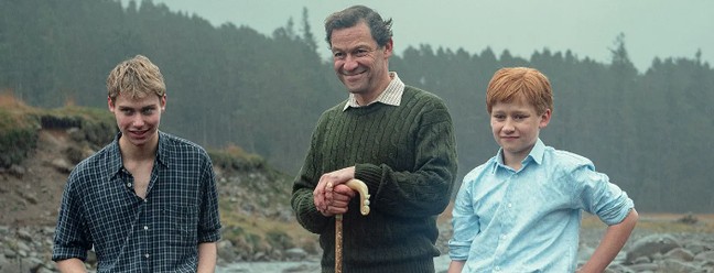 Rufus Kampa; Dominic West e Fflyn Edwards — Foto: Divulgação/Netflix