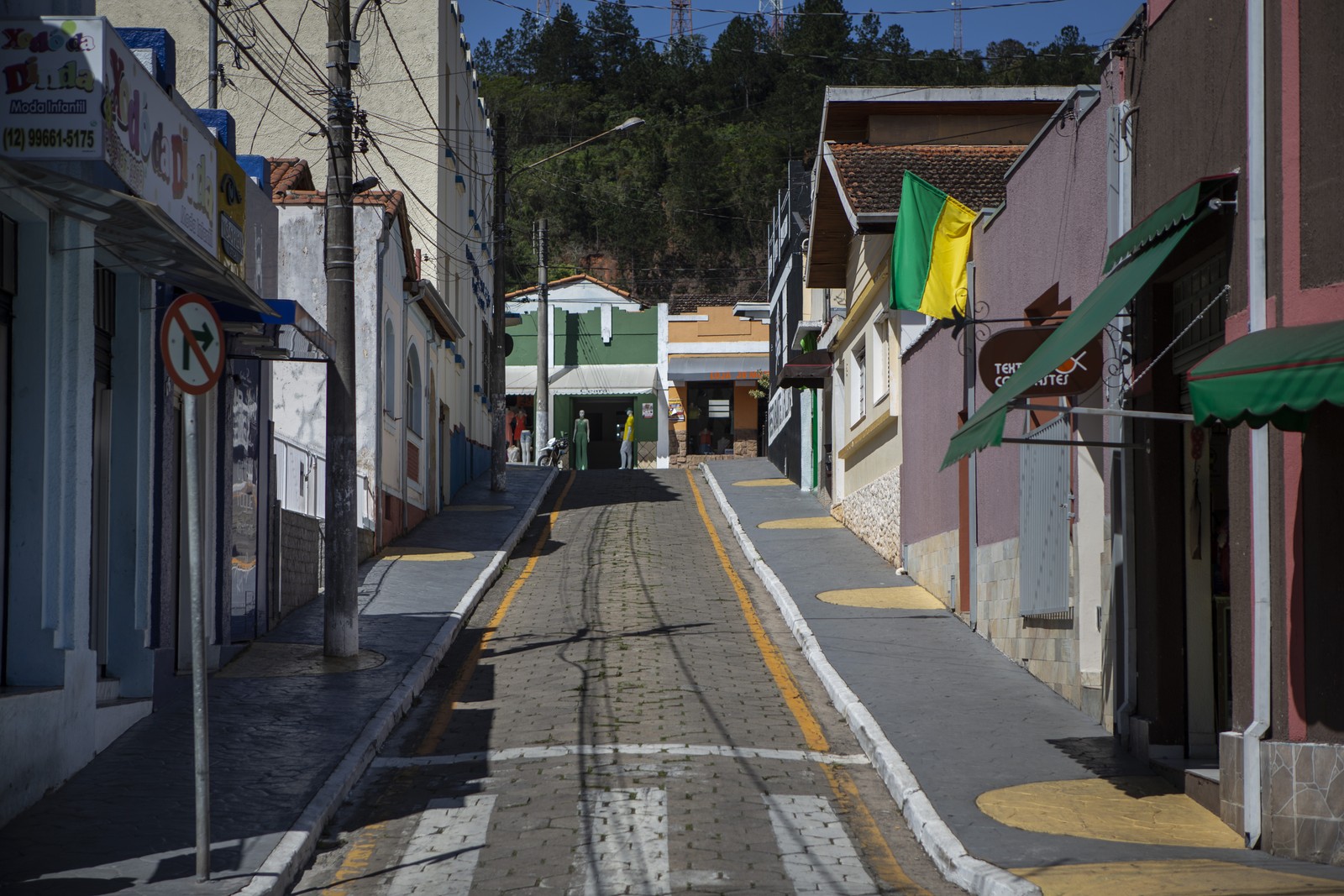 Em cidades pequenas, campanha presidencial acirrou ânimos entre conhecidos e vizinhos — Foto: Alexandre Cassiano/Agência O Globo