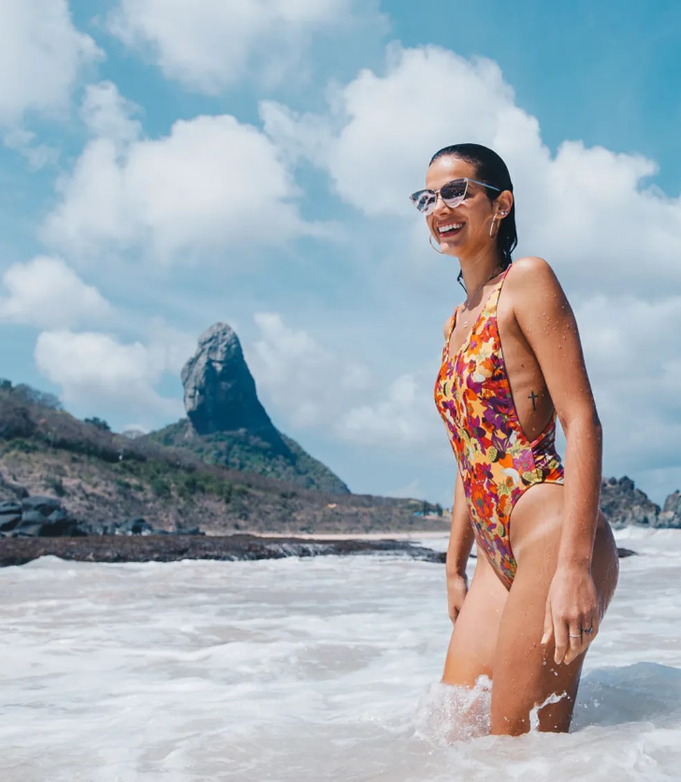 Bruna Marquezine em Fernando de Noronha.