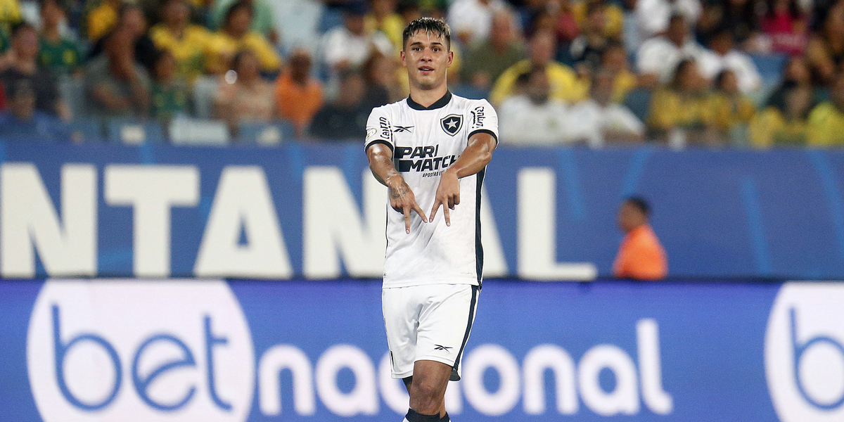 Botafogo vence Cuiabá com gols de Kauê e Ponte, e se mantém entre os líderes do campeonato