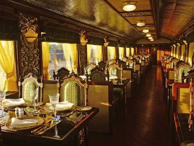 Lançado em 2010, o Maharajas' Express foi construído sob medida, projetado para ser o trem mais luxuoso da Índia — Foto: Divulgação