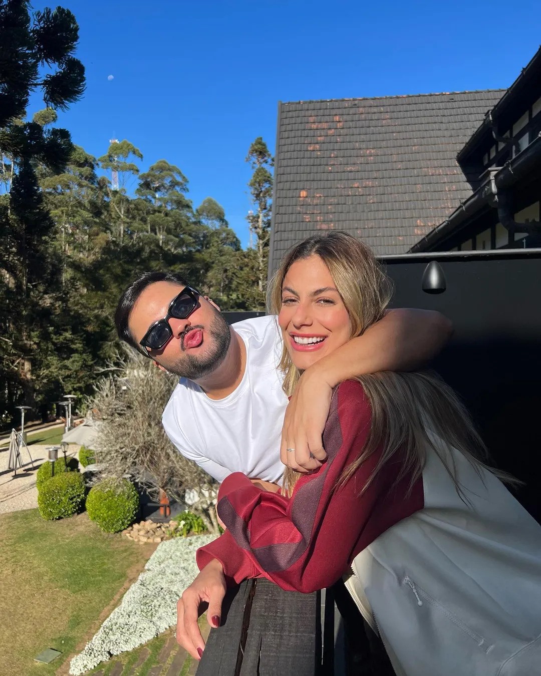 Mari Gonzalez e Lucas Guedez passaram pelo Hotel Ort, em Campos do Jordão — Foto: Reprodução Instagram