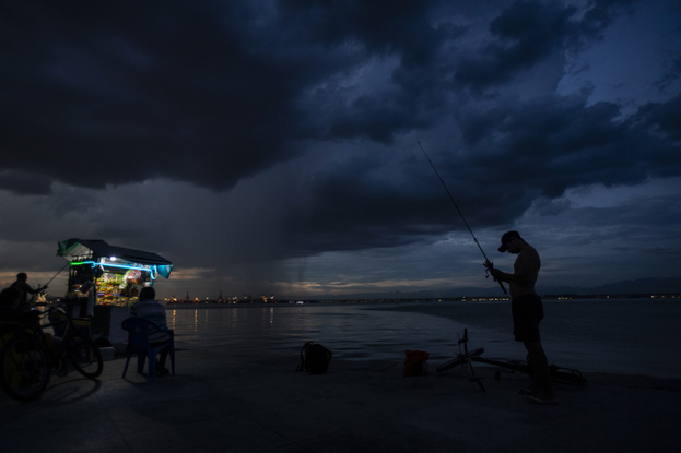 Aproximação de frente fria muda o tempo no Rio de Janeiro: no horizonte, chuva na direção da Baixada Fluminense