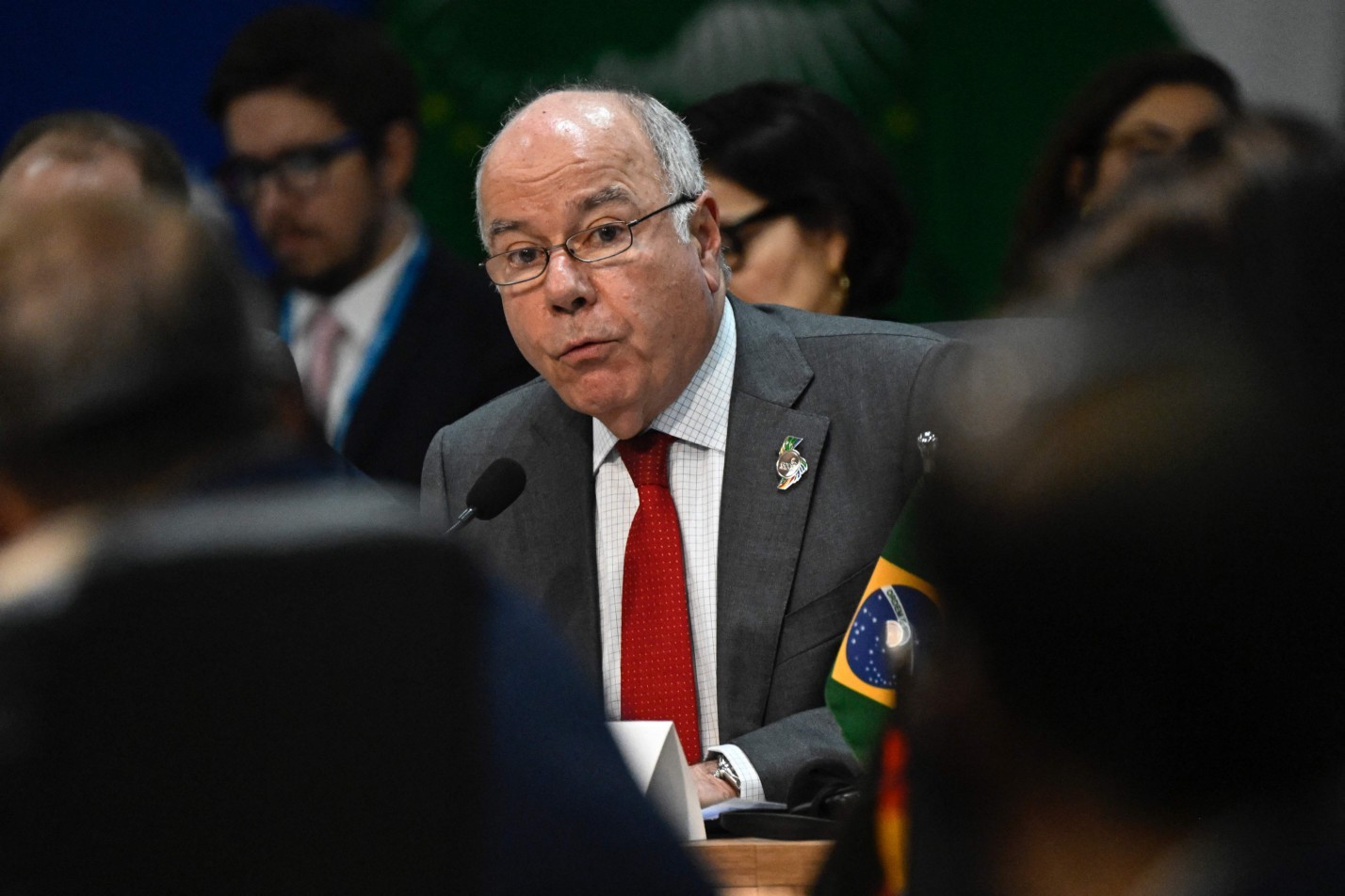 O ministro das Relações Exteriores brasileiro, Mauro Vieira, durante discurso de abertura da cúpula de chanceleres do G20 — Foto: MAURO PIMENTEL / AFP