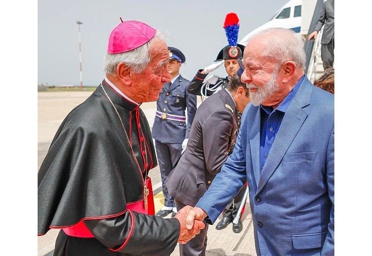 Lula é recebido em Roma — Foto:  Ricardo Stuckert