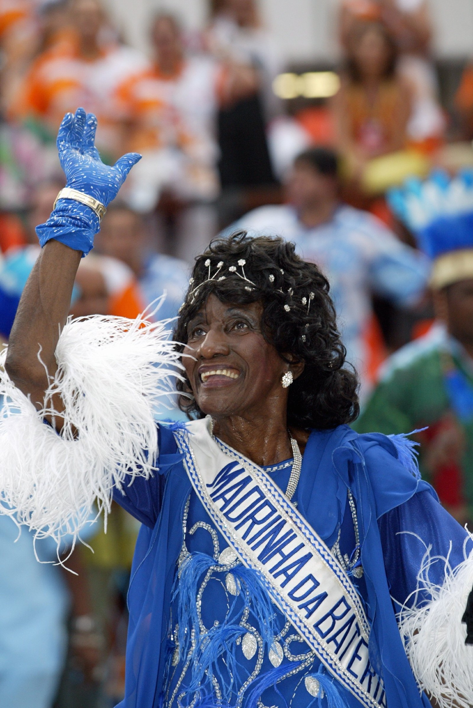 2004: veterana Dodô como madrinha de bateria da Portela — Foto: Alexandre Cassiano