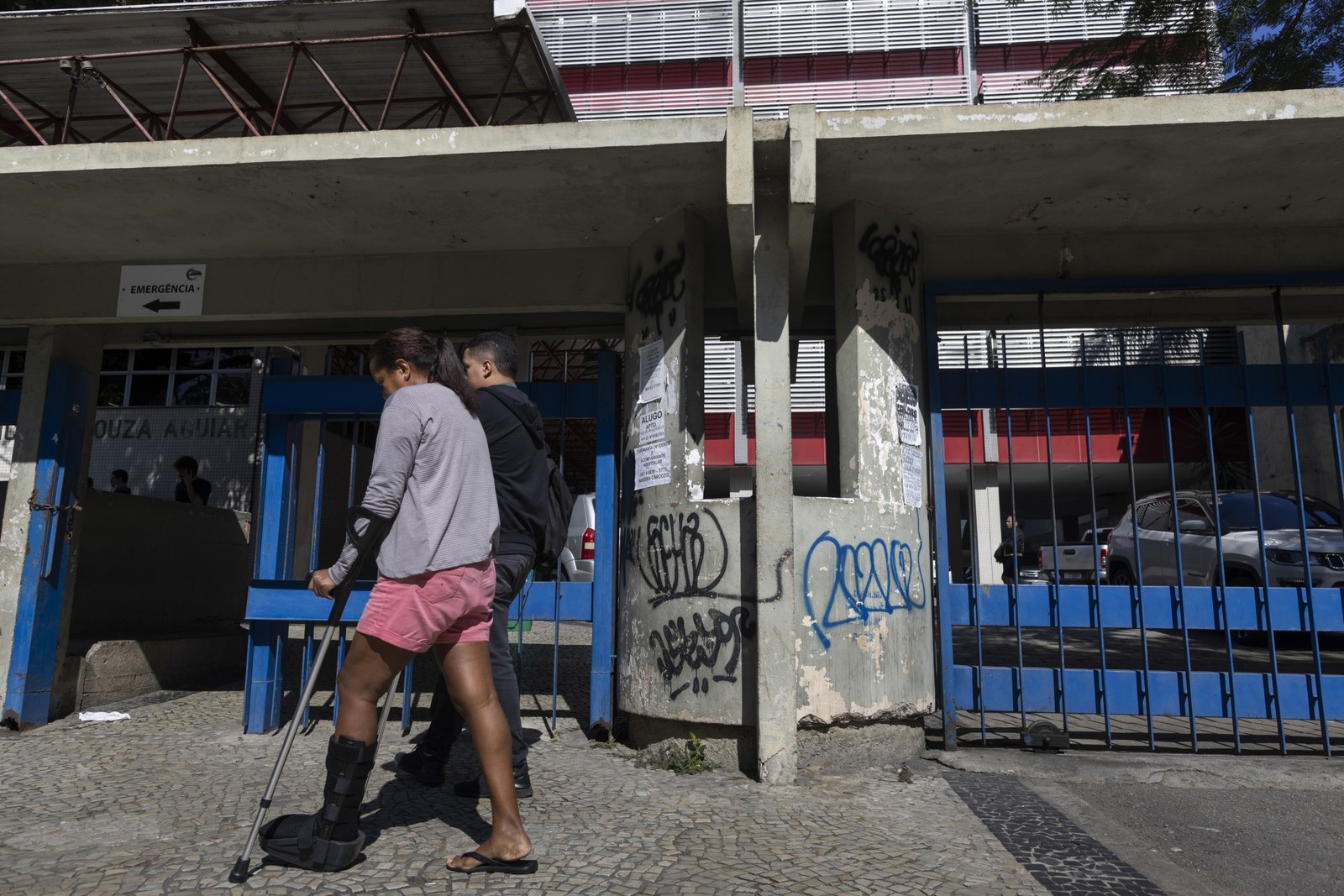 No Souza Aguiar, pacientes se deparam com problemas estruturais — Foto de Marcia Foletto