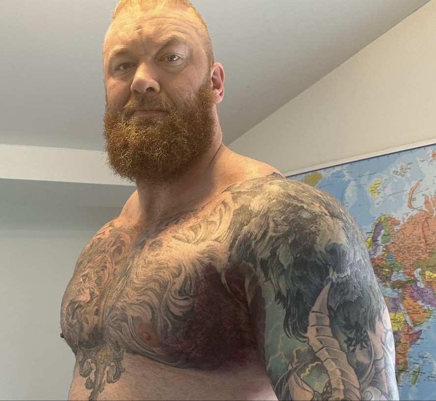 O islandês Hafþór Björnsson, conhecido por seu papel na série Game of Thrones. Foto: Reprodução/Twitter