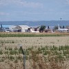 Foto tirada mostra o avião Falcon no qual viajou Edmundo Gonzalez, após sua chegada ao aeroporto militar Torrejon de Ardoz, em Madri - THOMAS COEX/AFP