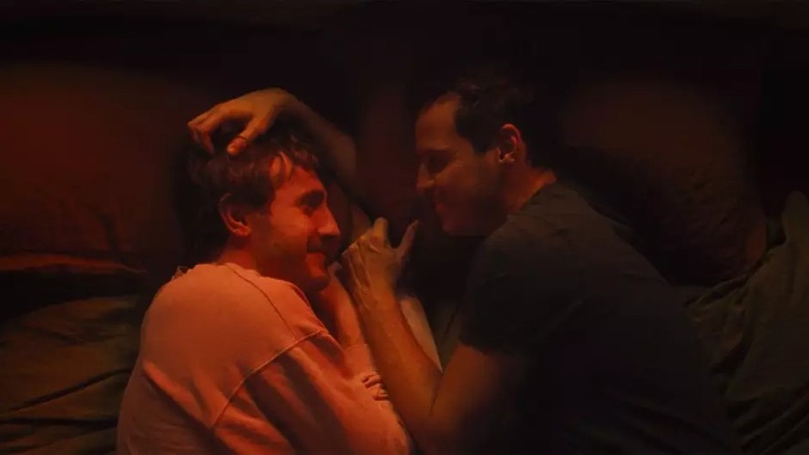 Os atores Paul Mescal e Andrew Scott em cena do filme 'Todos nós desconhecidos'