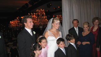 Os dois se casaram ainda em 2004. Na época, Angélica estava grávida do primogênito, Joaquim — Foto: O Globo - Joaquim Ferreira dos Santos