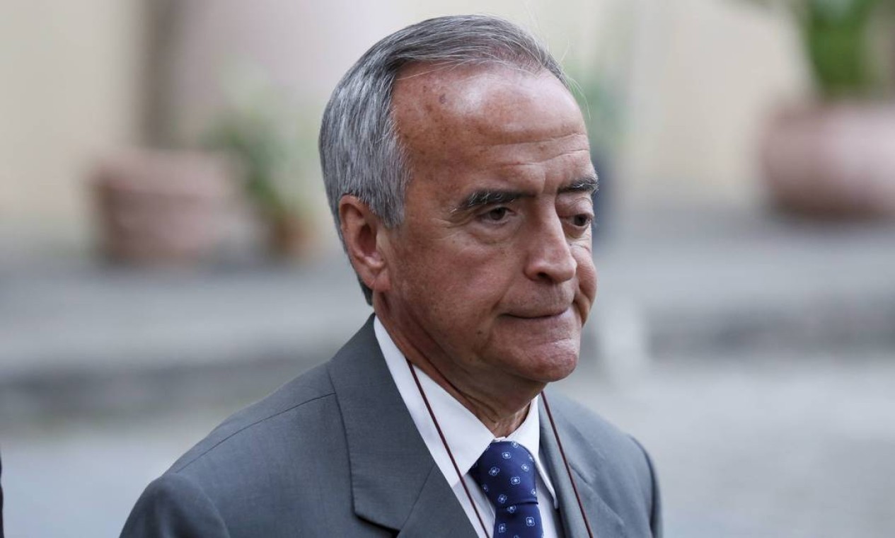 Nestor Cerveró, ex-diretor da Petrobras. Preso em 2015, na oitava fase da operação, delatou outros envolvidos. Foi condenado por corrupção passiva e lavagem de dinheiro  — Foto: Pablo Jacob / Agência O Globo - 01/08/2016