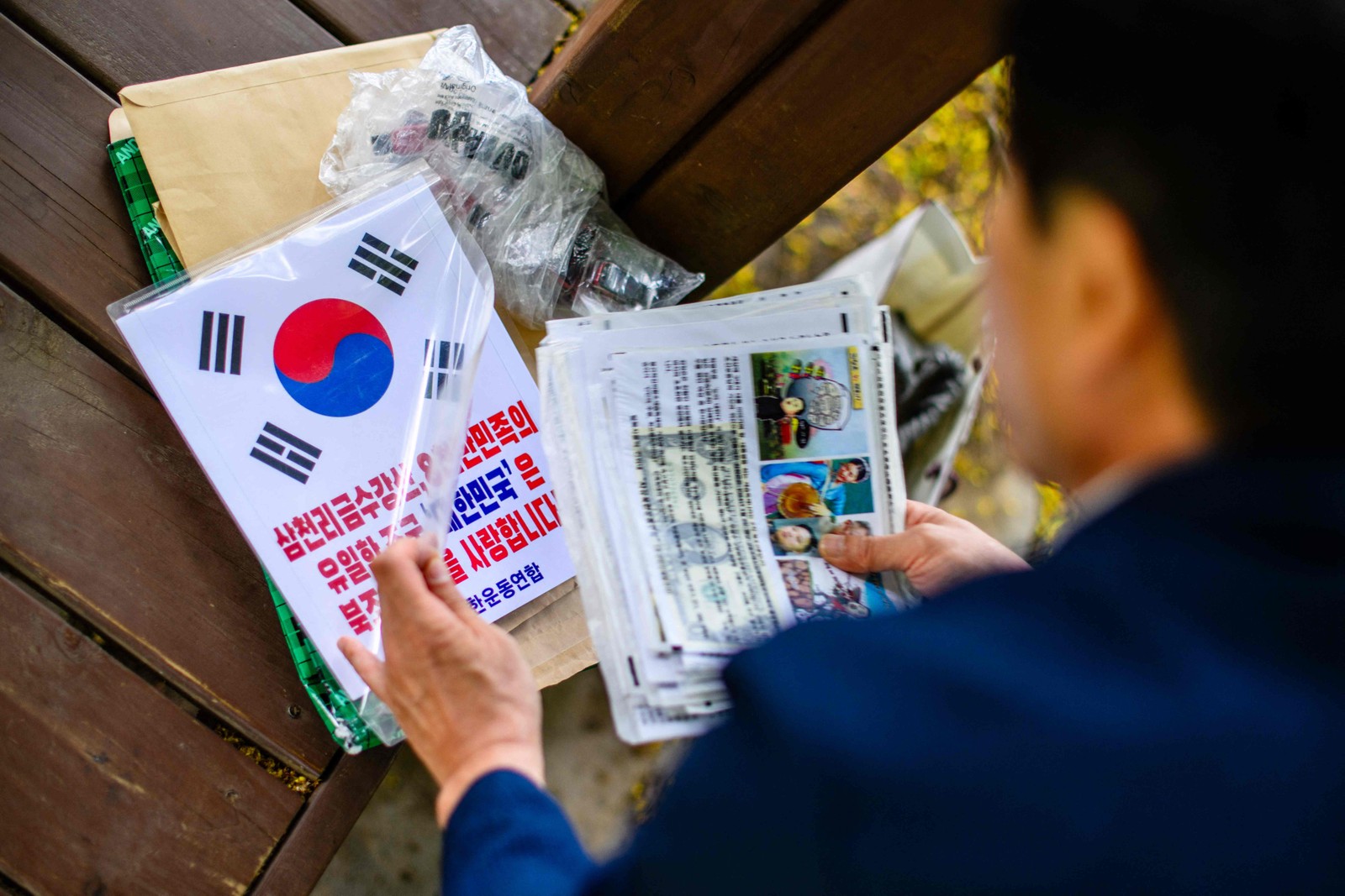 Park Sang-hak admite ser responsável por enviar propaganda sul-coreana para vizinha do Norte — Foto: Anthony Wallace/AFP