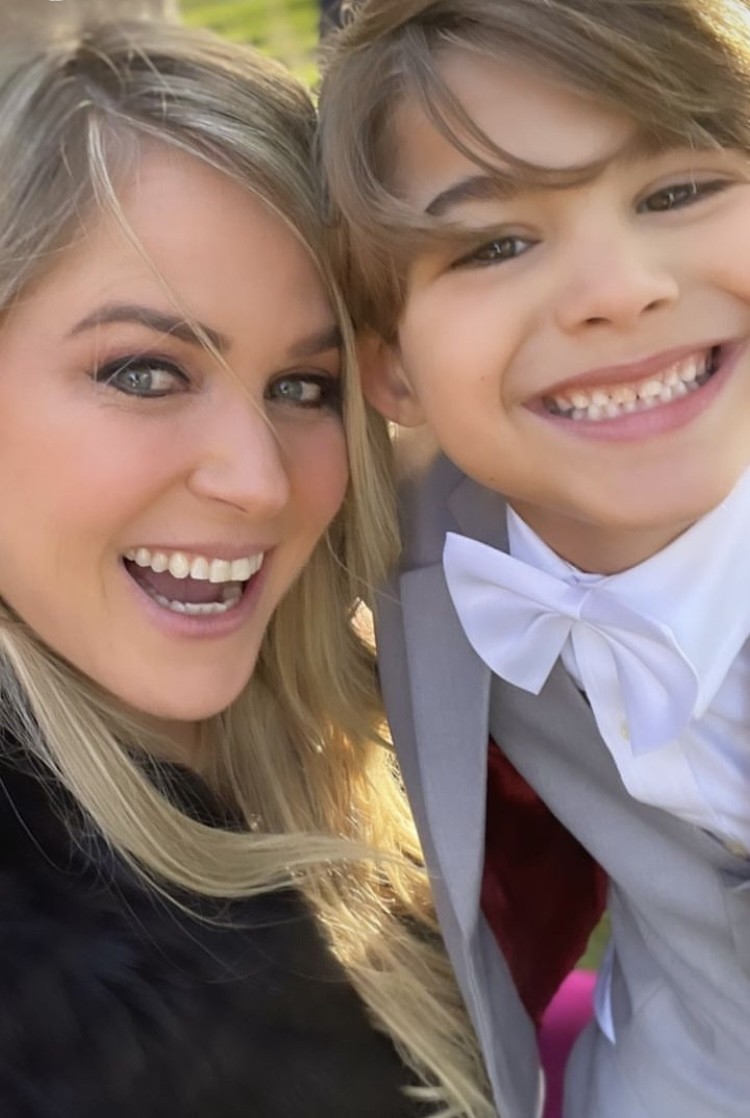 Susana Werner com o filho caçula de Fernanda Rodrigues e Raoni Carneiro — Foto: Reprodução/Instagram