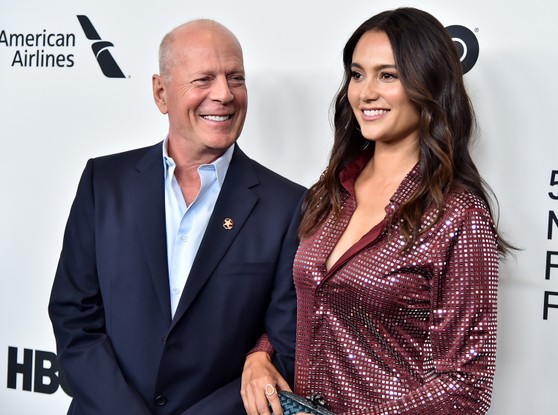 Bruce Willis e Emma Hemmings no festival de cinema de Nova York, em 2019