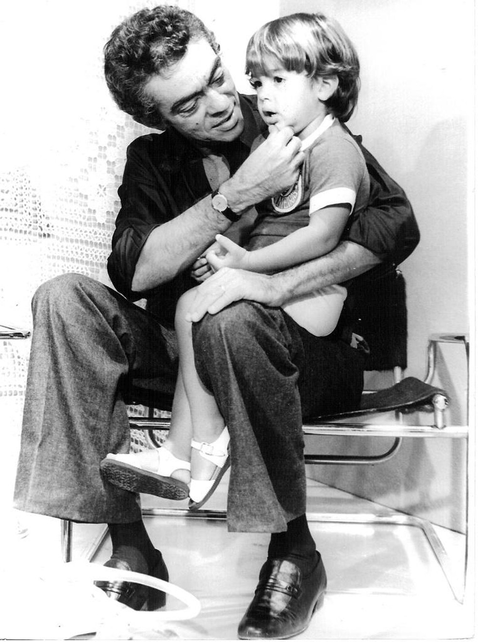 Chico Anysio e o filho Bruno Mazzeo — Foto: Arquivo pessoal