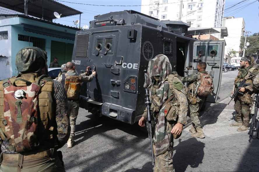 Equipes do Bope em operação no Complexo da Penha em agosto de 2023