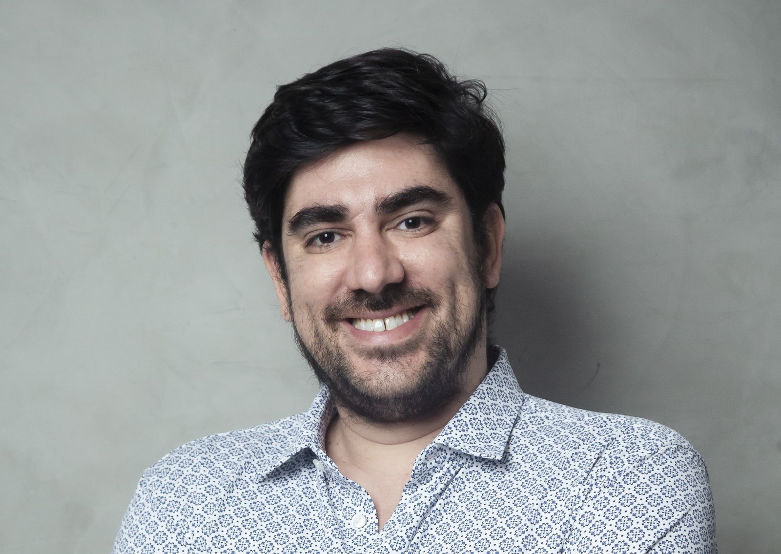 Marcelo Adnet é formado em Jornalismo, embora nunca tenha exercido a profissão — Foto: AP/PR