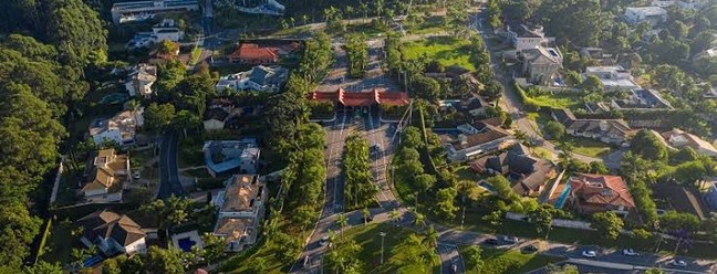 O condomínio Tamboré 1, localizado em Barueri, próximo de São Paulo — Foto: Reprodução