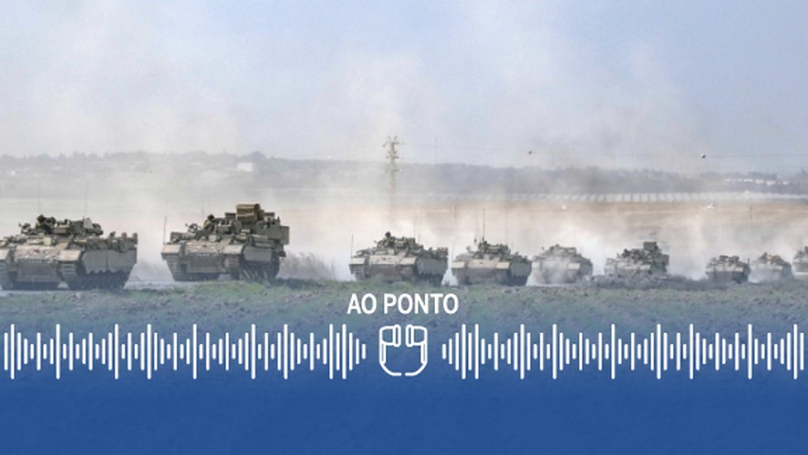 Tanques de guerra posicionados na fronteira com a Faixa de Gaza