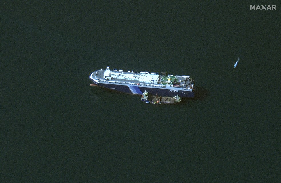 Navio Galaxy Leader, sequestrado pelos houthis no final de novembro no Mar Vermelho — Foto: AFP / Satellite image ©2023 Maxar Technologies