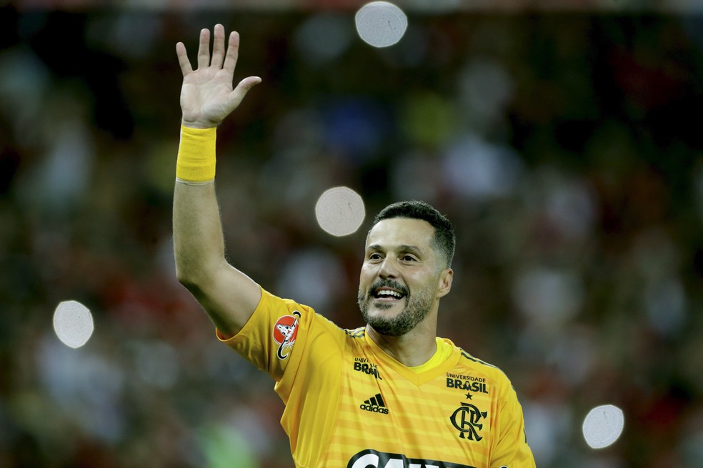 Júlio César se despediu do futebol jogando pelo Flamengo — Foto: Marcelo Theobald