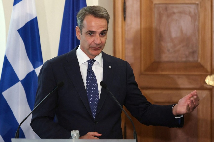 Primeiro-ministro grego, Kyriakos Mitsotakis, defende aumento da jornada de trabalho para seis dias