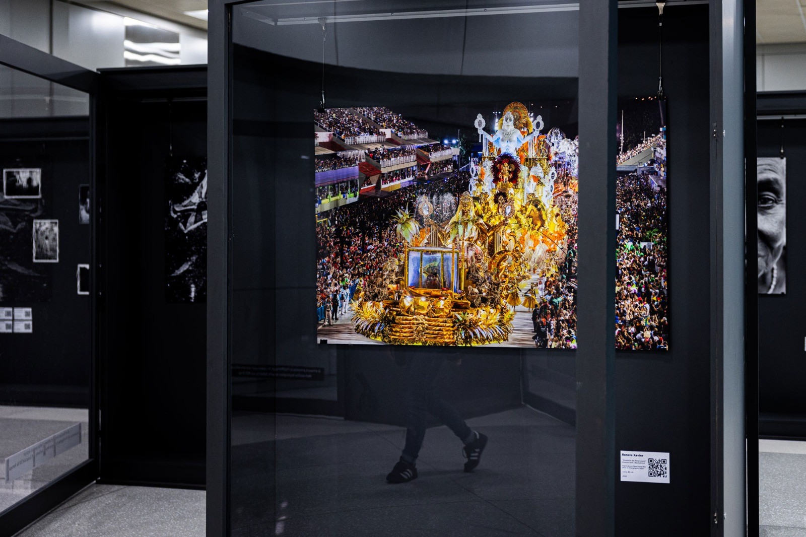 Exposição da Viradouro em aeroporto de Washington, D.C. — Foto: Divulgação