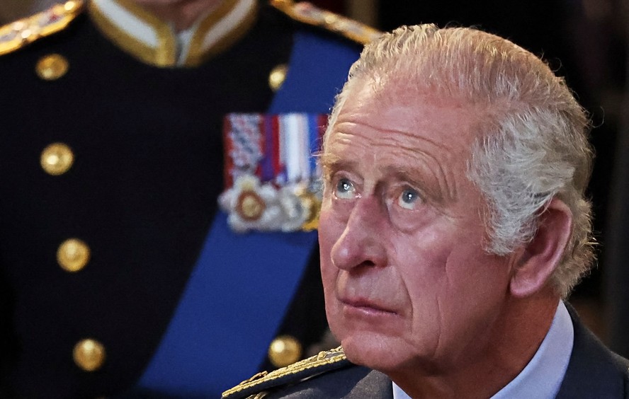 O rei Charles III assumiu a Coroa britânica após a morte da mãe, a rainha Elizabeth II