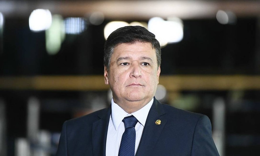 Carlos Viana: saída temporária do Senado