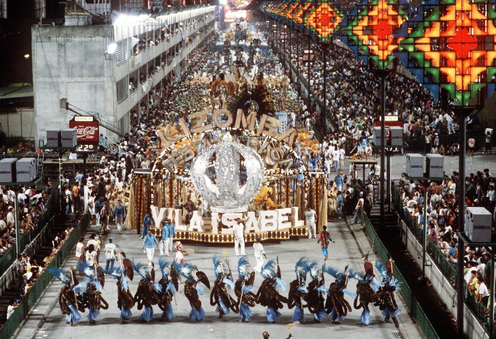 1988: Unidos de Vila Isabel, com o enredo "Kizomba, Festa da Raça" — Foto: Ricardo Leoni