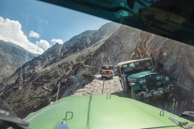 Fairy Meadows Road, Paquistão: A estrada leva a uma área de prados verdes e vistas privilegiadas nas encostas do Nanga Parbat, a nona montanha mais alta do mundo — Foto: Reprodução