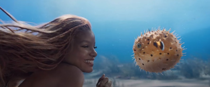 Halle Bailey como Ariel em 'A pequena sereia'