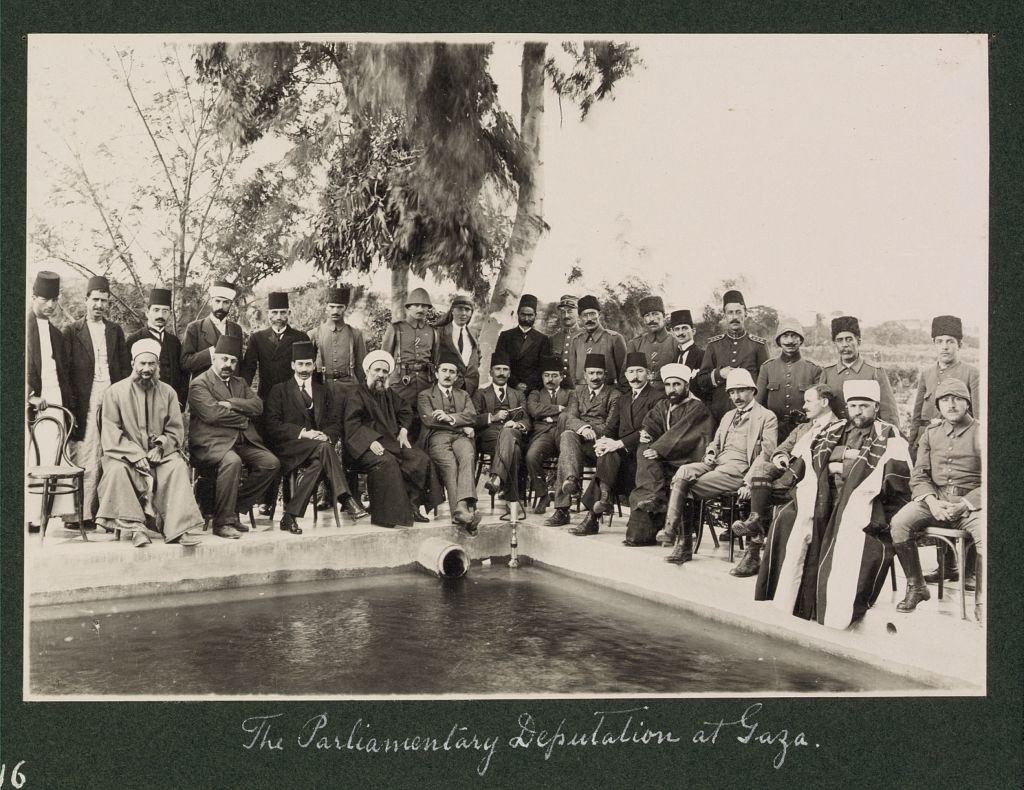 A delegação parlamentar em Gaza, 1916 — Foto: Library of Congress