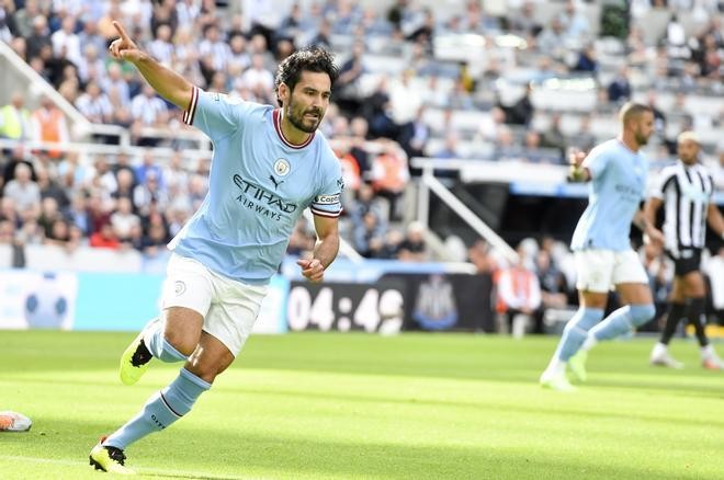 Gundogan perdeu espaço no Manchester City nos últimos anos e pode deixar o clube — Reprodução