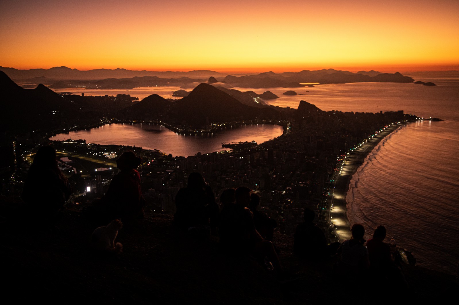 Cidade vista do alto do Morro Dois Irmãos — Foto: Hermes de Paula