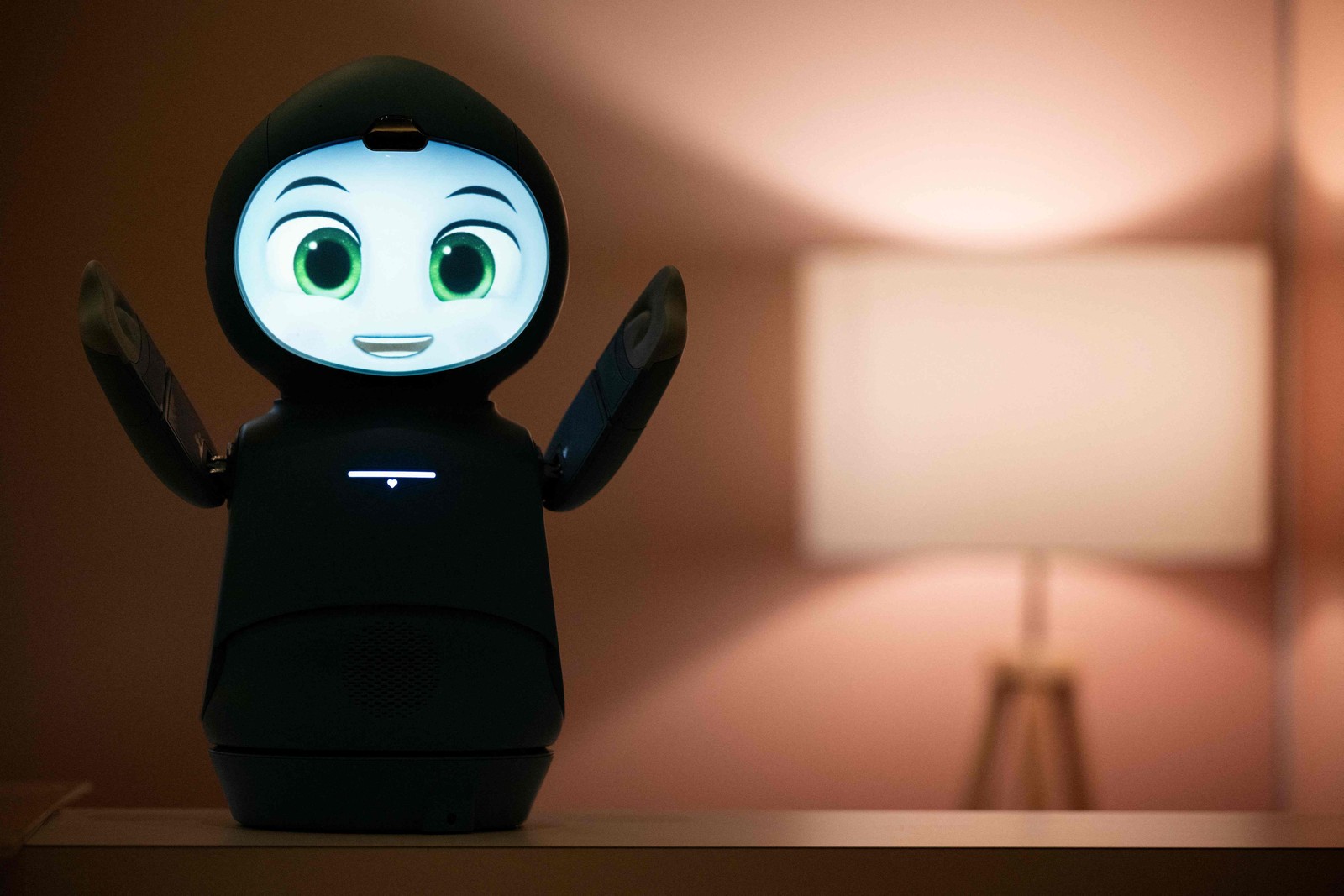 O Moxie Robot, da Embodied, É EXIBIDO durante durante a Consumer Electronics Show (CES) em Las Vegas, Nevada — Foto: Brendan Smialowski / AFP