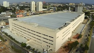 O templo da Igreja Mundial do Poder de Deus, em Santo Amaro, zona sul da cidade, teve sua penhora determinada pela Justiça de São Paulo — Foto: Reprodução vídeo C2J Construtora