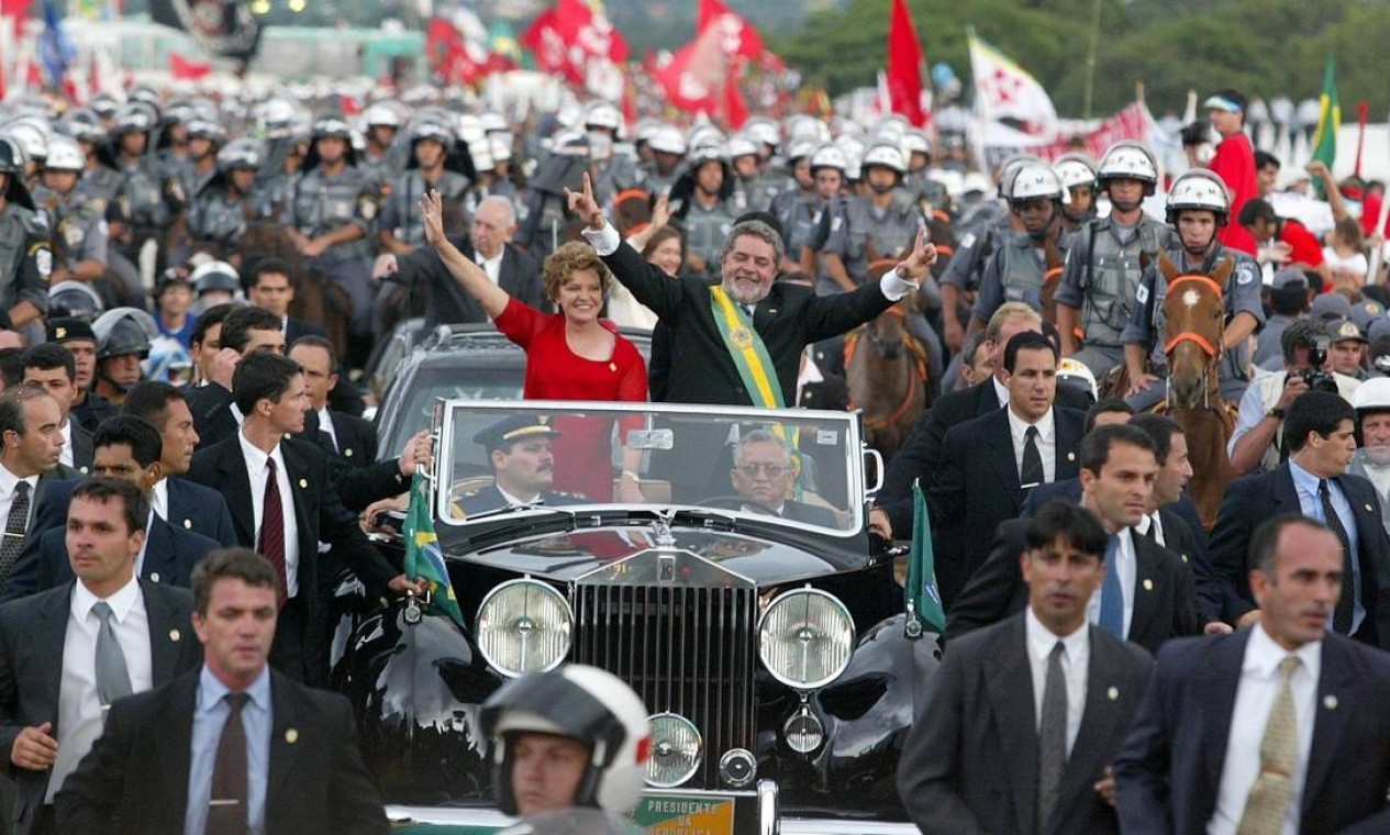 ELEITO - Lula durante a posse de seu primeiro mandato, em 1º de janeiro de 2003 — Foto: Roberto Stuckert Filho/Divulgação