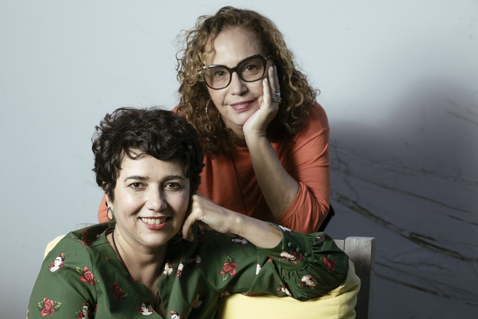 A diretora Roberta Canuto e a produtora Clélia Bessa — Foto: Leo Martins