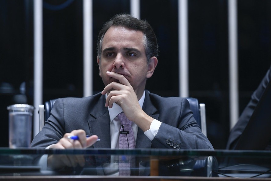 O presidente do Senado, Rodrigo Pacheco, durante sessão