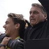 Nikolas Ferreira e Jair Bolsonaro: PL articula dinâmica para transportar os dois (assim como Michelle Bolsonaro e Marcos Pontes) na campanha eleitoral - AFP