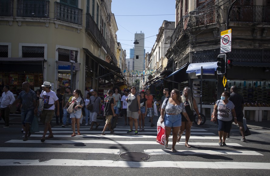 Consumo veio acima do esperado no segundo trimestre e ajudou a impulsionar o PIB