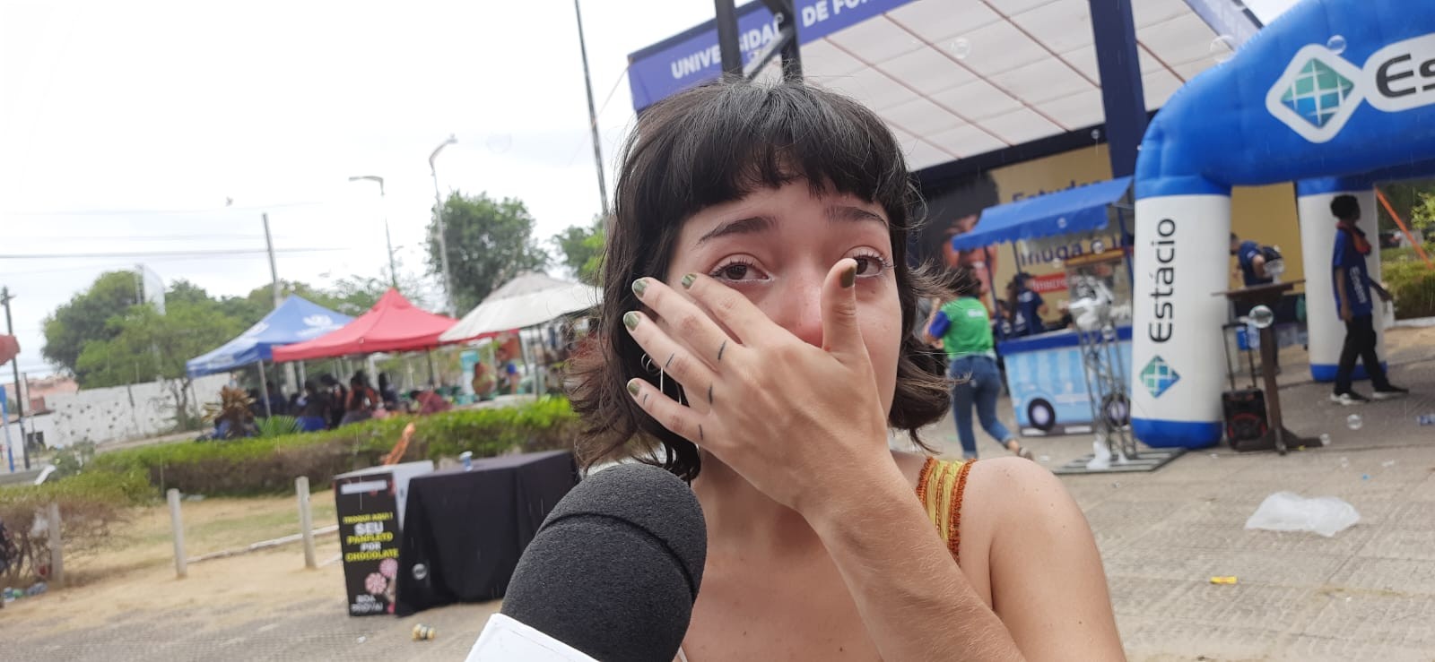 Sara Vivian Gomes Farias perdeu o primeiro dia de prova do Enem por conta de um cigarro — Foto: Thiago Paiva