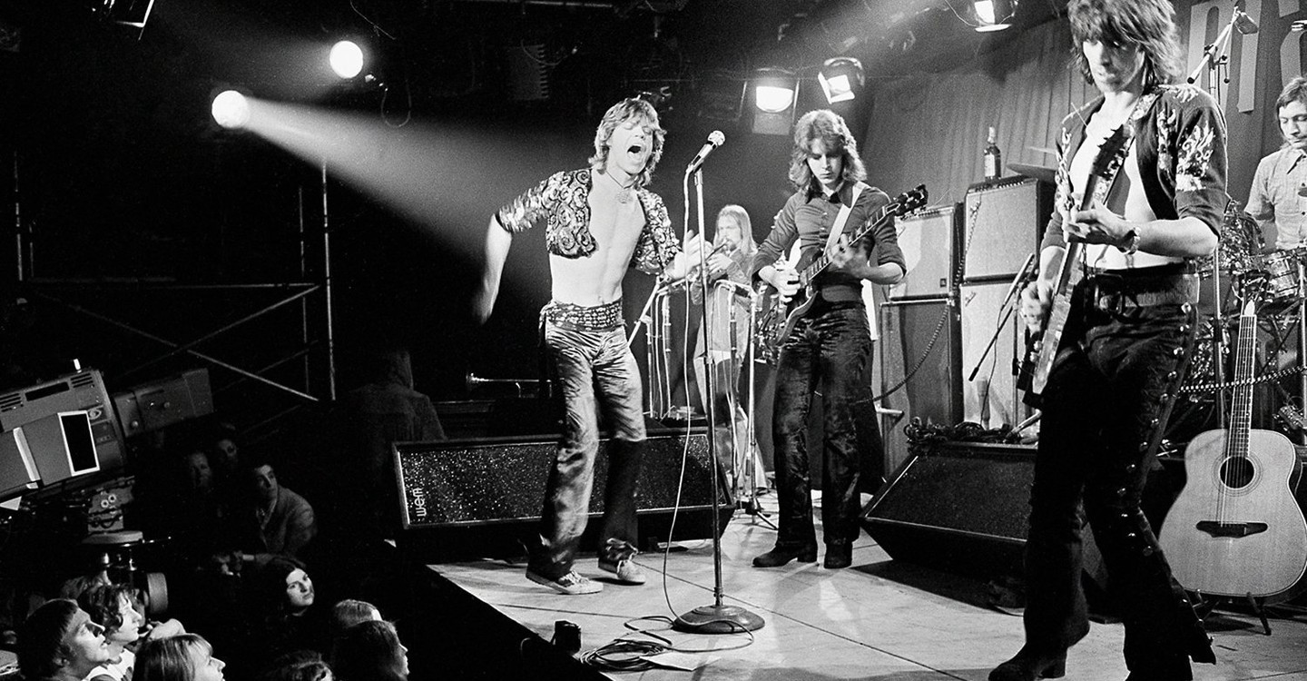 Mick Jagger, Mick Taylor e Keith Richards em apresentação — Foto: Reprodução