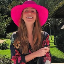 Marina Ruy Barbosa  posou sem maquiagem e exibiu beleza natural em foto — Foto: Reprodução Instagram