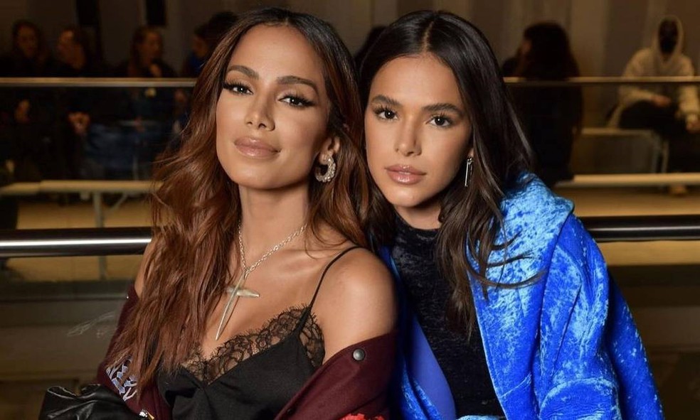 Anitta e Bruna Marquezine — Foto: Reprodução/Instagram